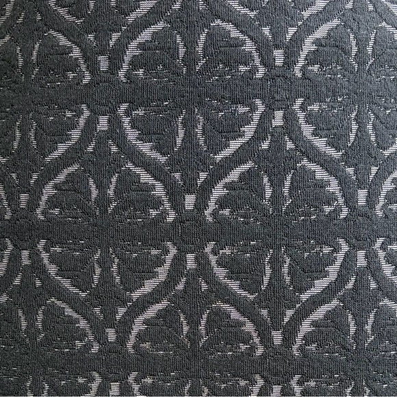 •Loft Outlet• NWT Stretchy Pull-On Pencil Skirt - Size Medium - Picture 3 of 8